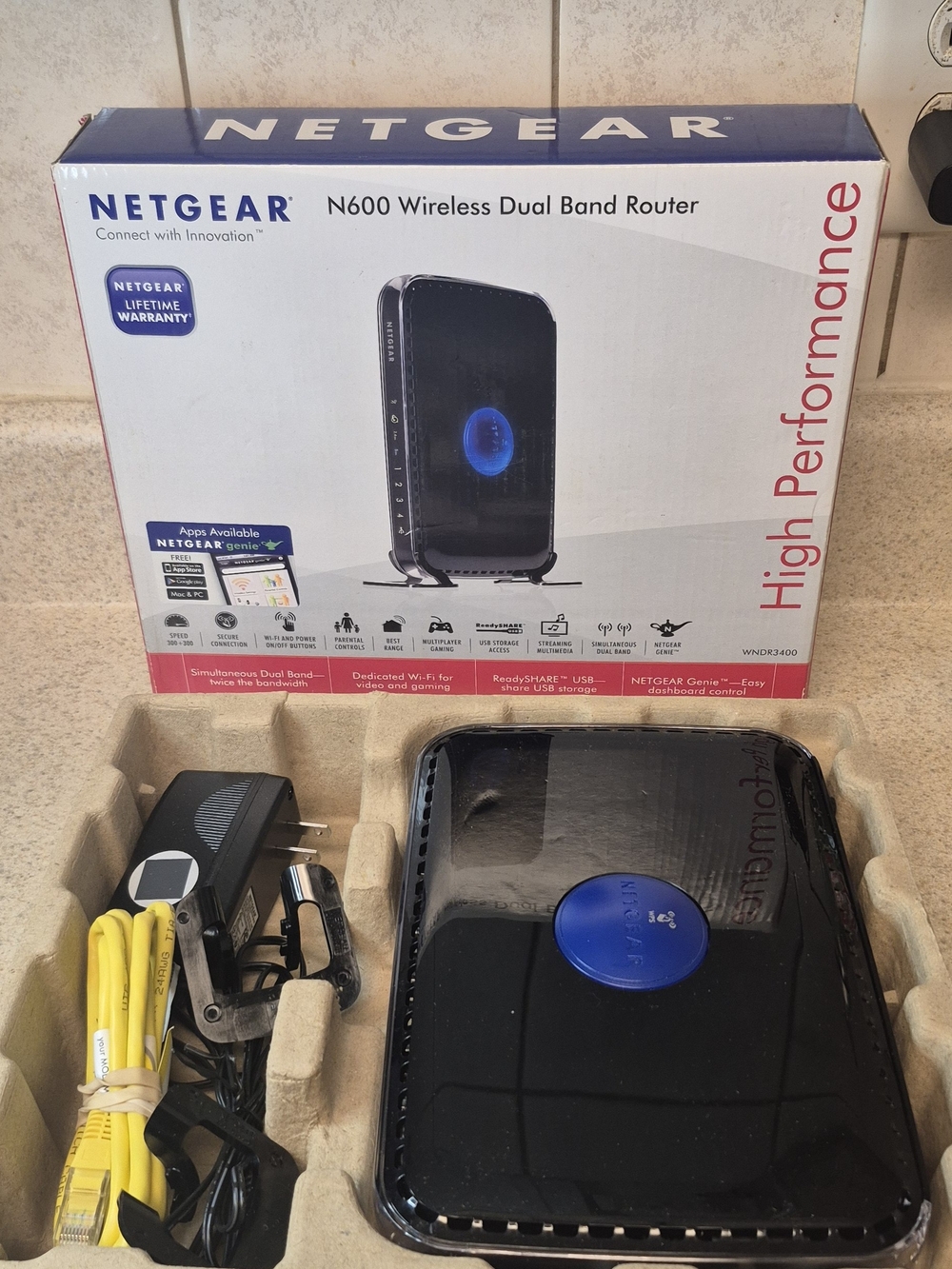 Netgear N600 Wi-Fi Router Wireless Dual Band Router WNDR3400 - Picture 3 of 6